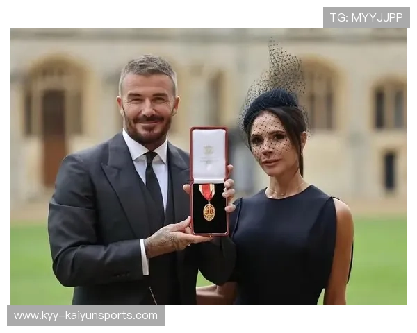 贝克汉姆获封爵士！温莎城堡受国王查尔斯三世授勋，传奇再升级！